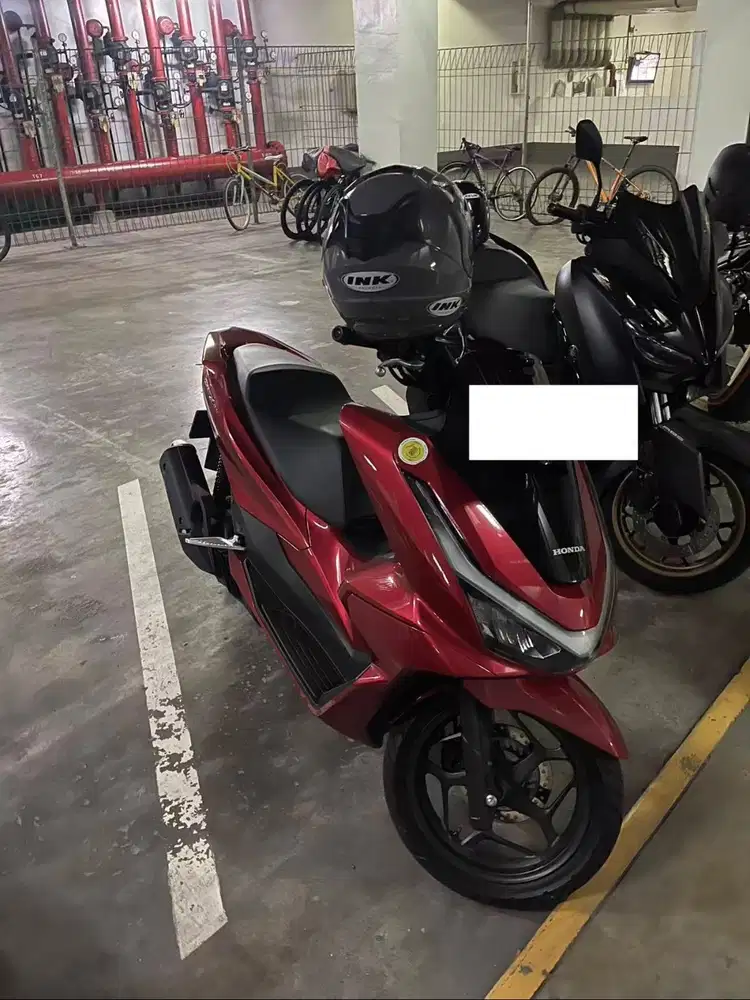 Motor PCX Secondhand km sedikit jarang dipakai