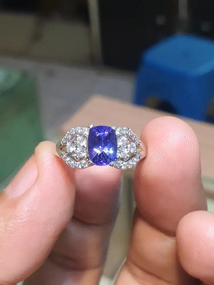 Natural Tanzanite 1,27Crat