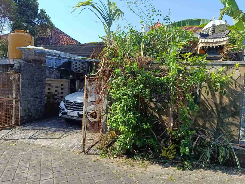RUMAH LANTAI I DI PERUM GRIYA TANSA TRISNA DALUNG DEKAT CANGGU