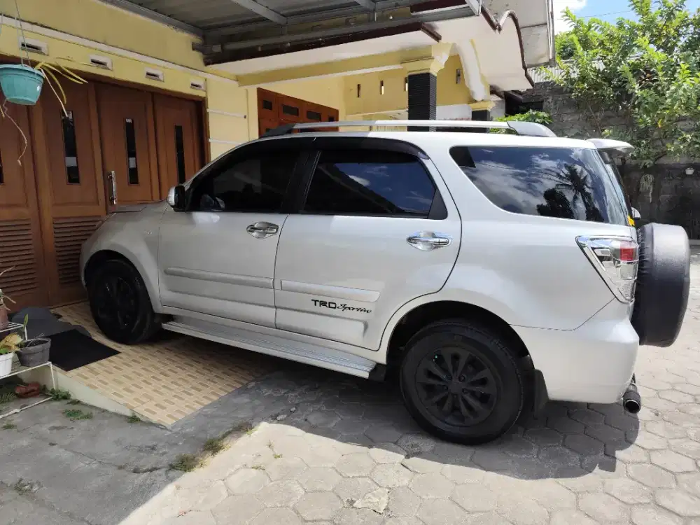 2011 Daihatsu Terios TX Manual