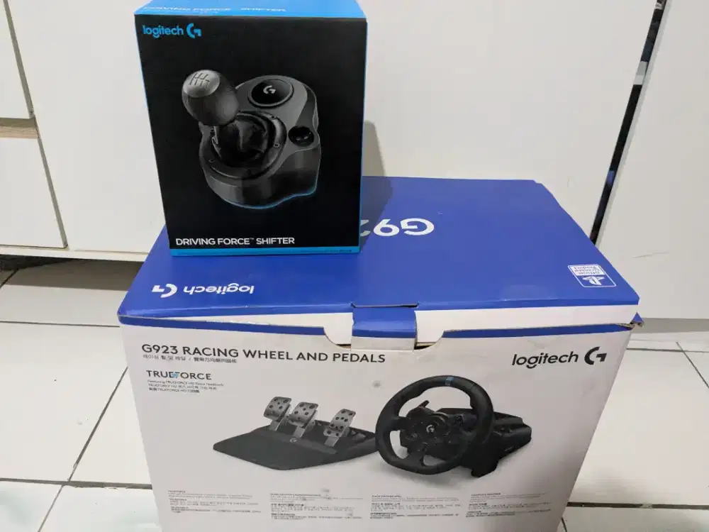 Logitech G923 Driving Force Racing Wheel + Shifter – Kondisi Mulus