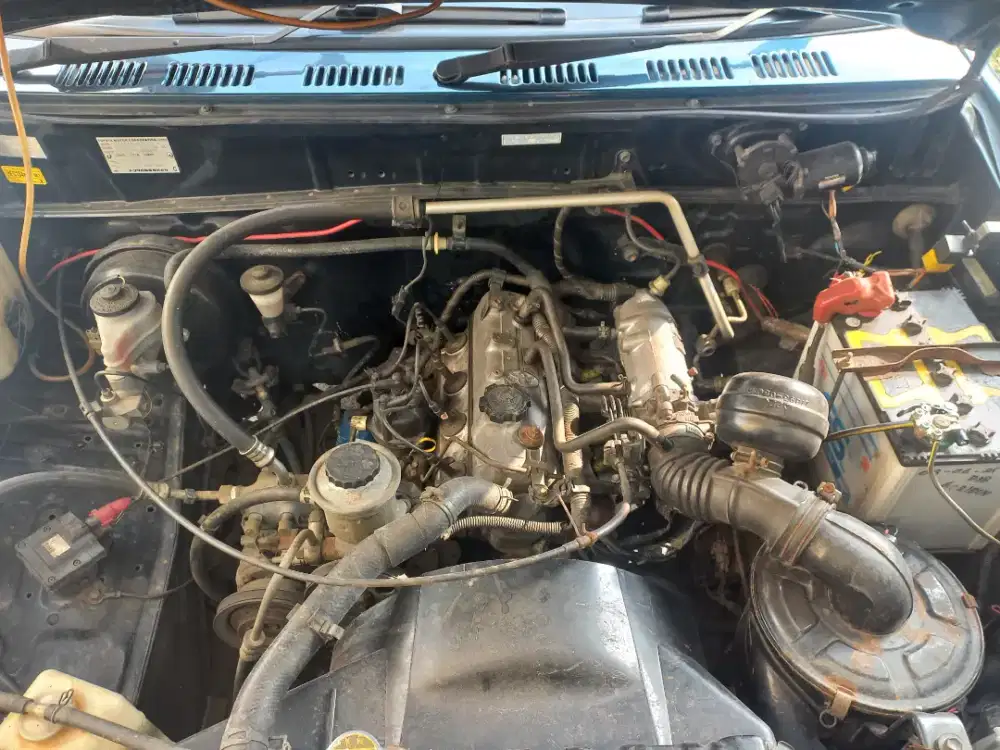 Toyota kijang lsx efi 1.8  tahun 2000 manual