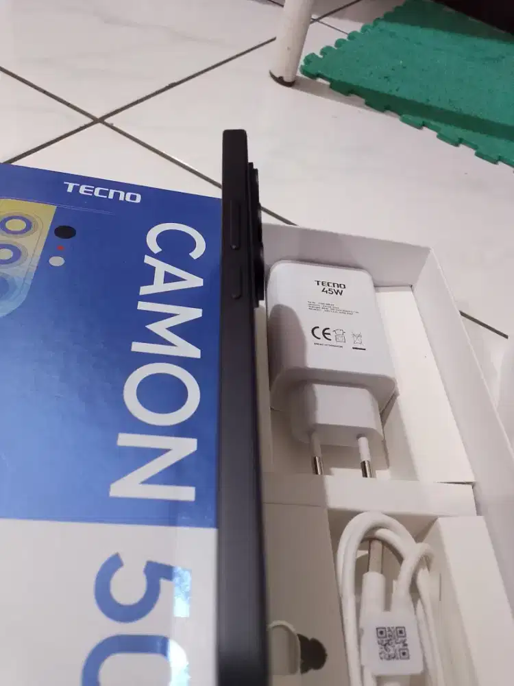 Nego tipis Techno CAMON 50 16/256gb