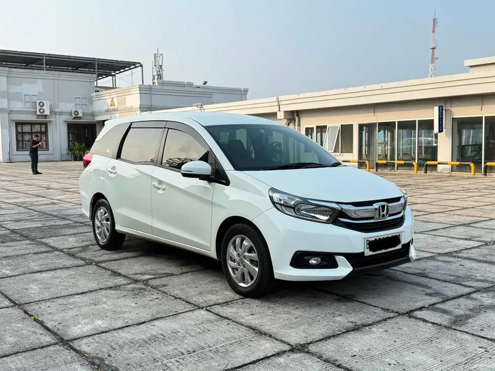 Honda Mobilio E Matic 2018 Low KM 42RB Antik