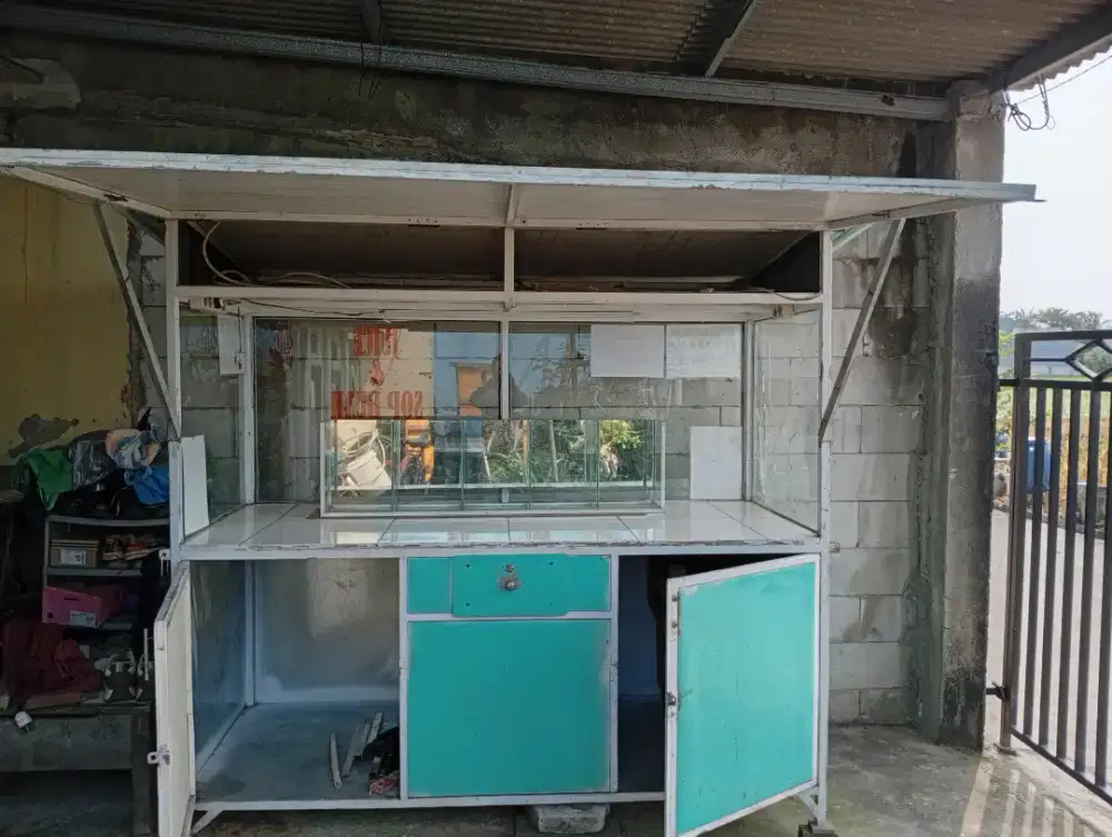Di jual gerobak besar uk2x1. 8m , BU