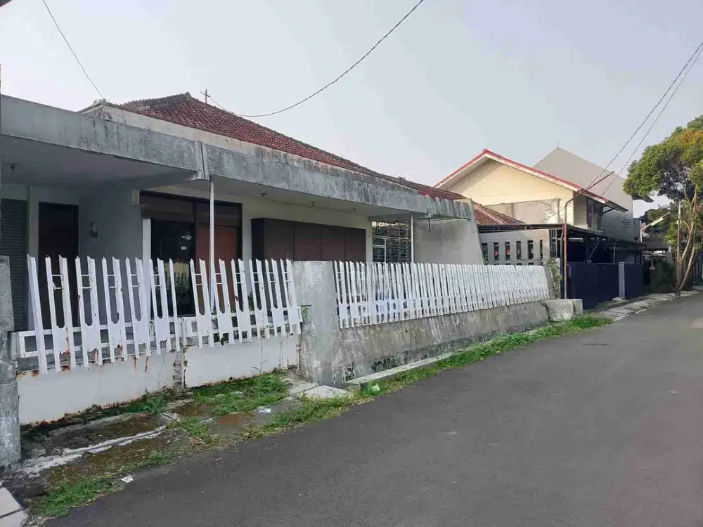 Rumah Hitung Tanah di Turangga Alat Musik dkt Bkr Buah Batu