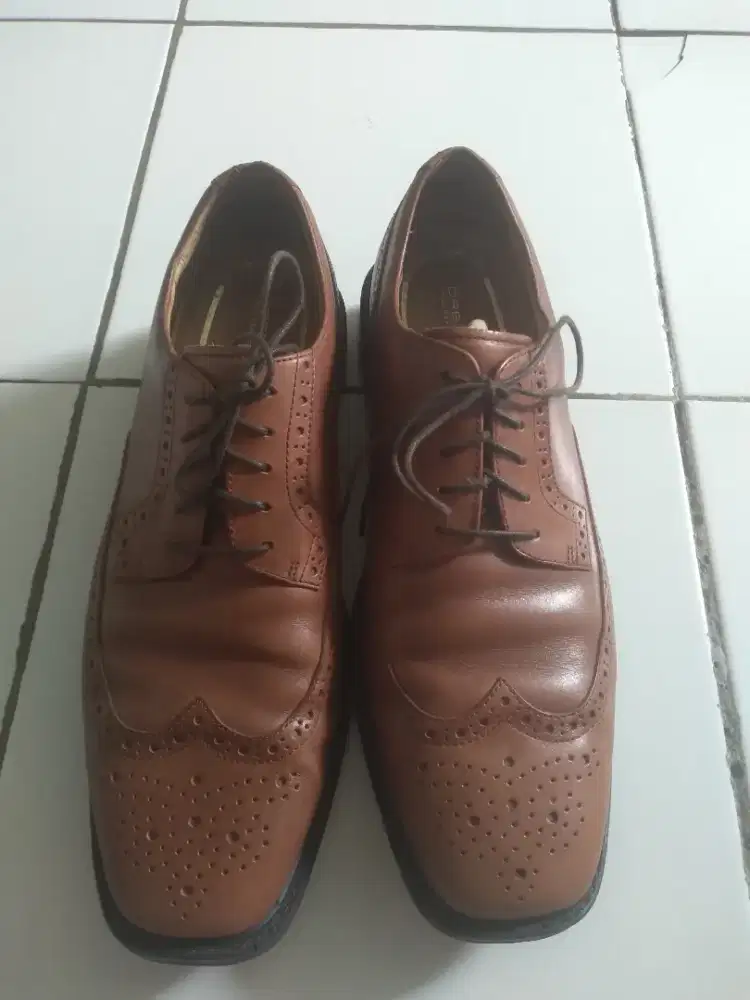 DIJUAL : sepatu rockport second 80% tanpa dus