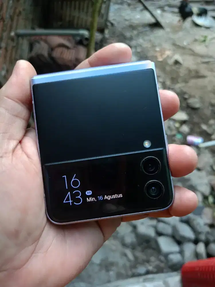 Samsung flip3 sein 8/256