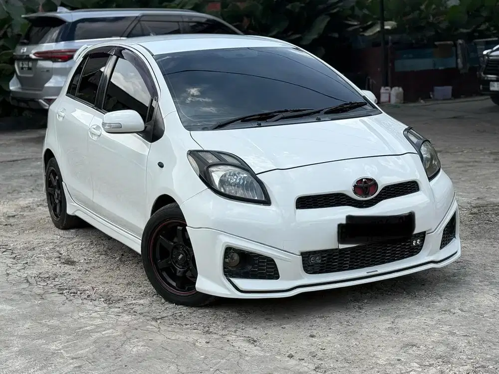 MURAH DP 8 YARIS E UPGRADE S TRD MANUAL 2013. Cakep