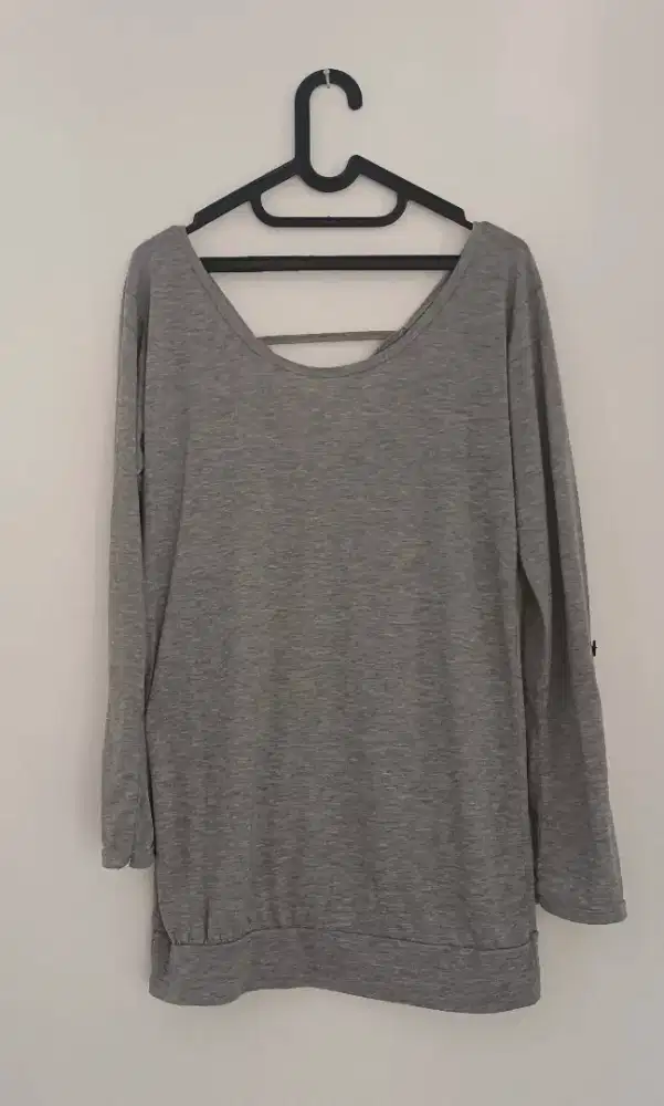 Atasan kaos preloved