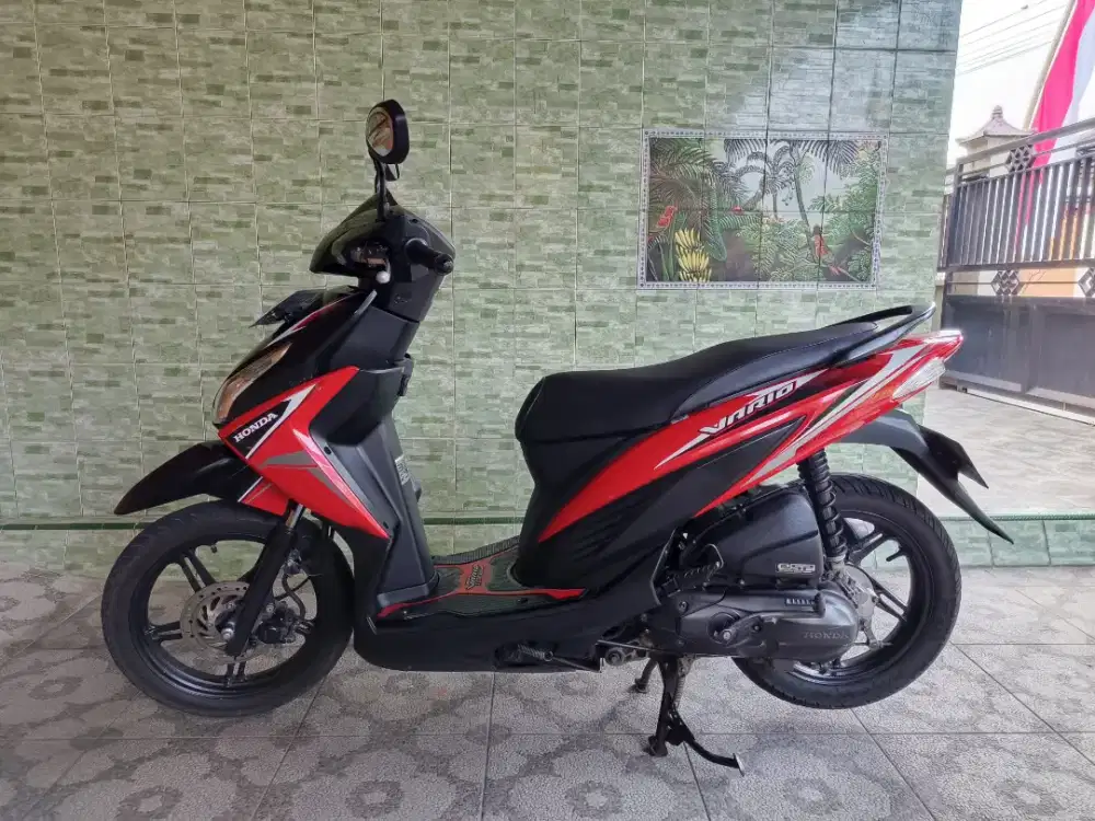 Vario 110 ESP Glam Red 2018
