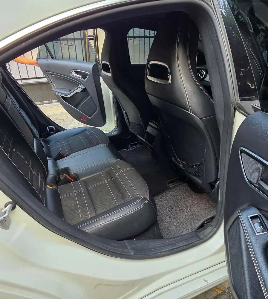 Mercedes-Benz CLA200 2015 Bensin