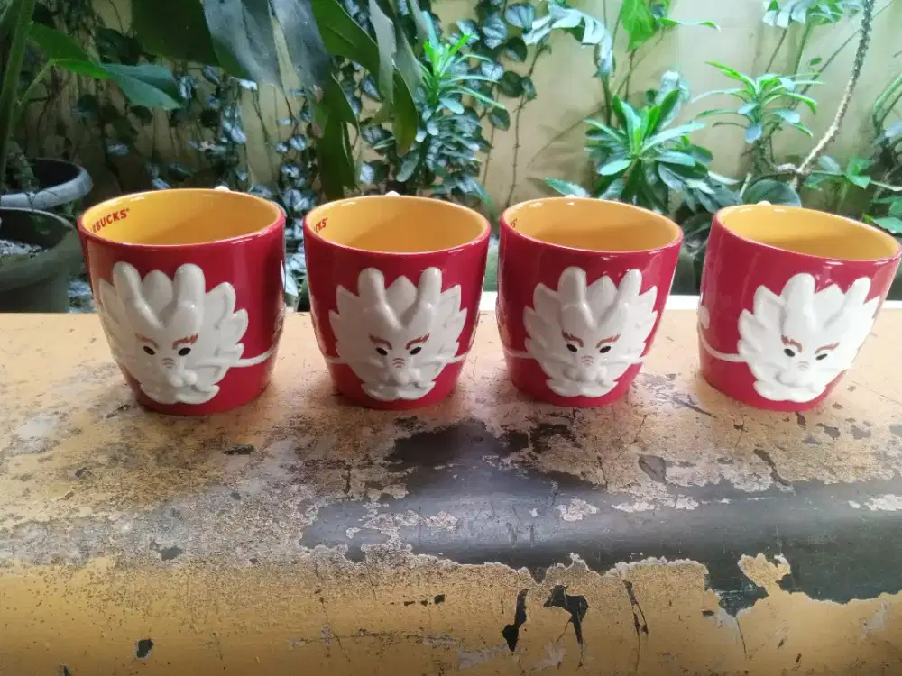 Jual mug koleksi Starbucks