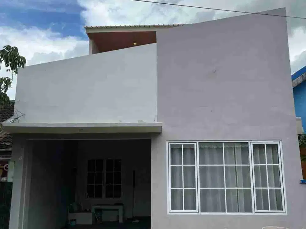 rumah baru minimalis bangunan 2 lantai deket moss serang