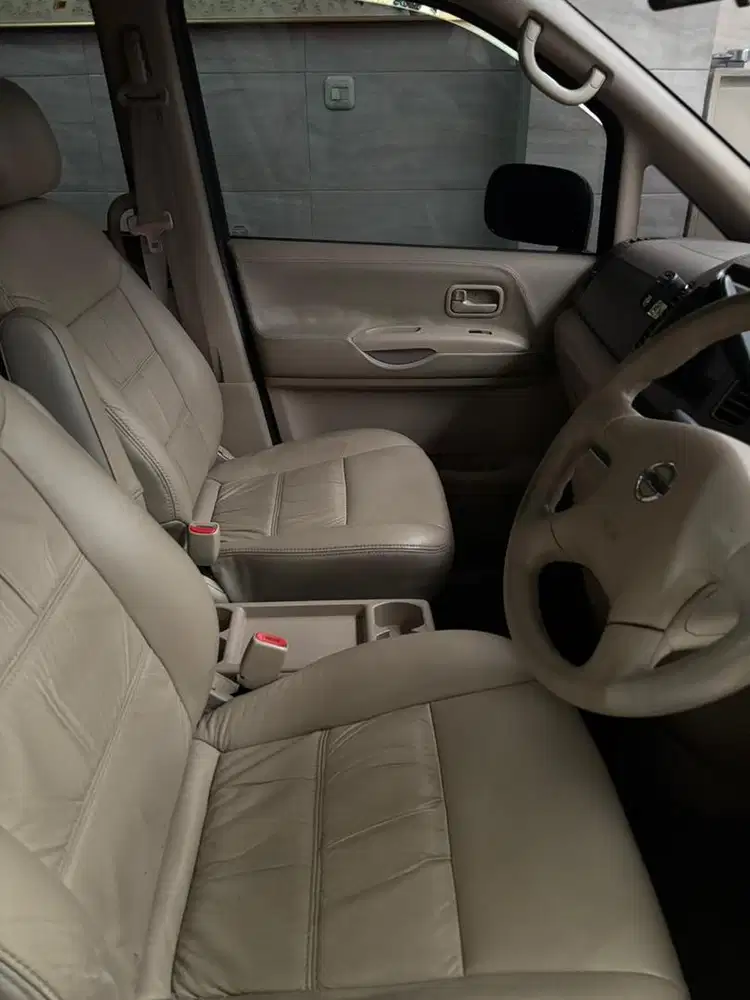 Nissan Serena Ct 2010 terawat