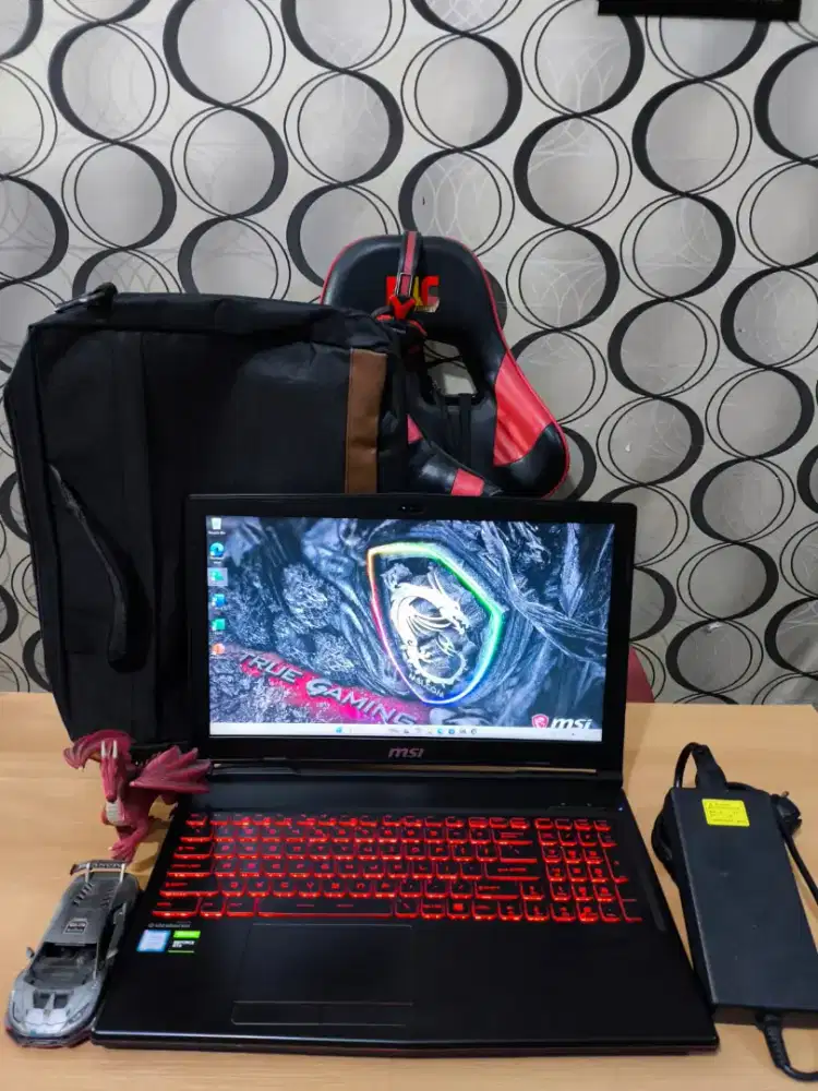 Laptop Gaming MSI GL63 i7 RAM 16GB GTX 1050 Mulus