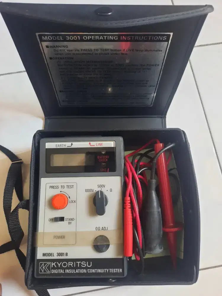 Insulation tester / megger