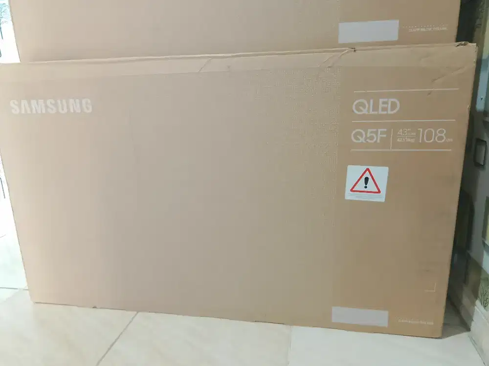 Samsung QLED smart tv 43 inch 43Q5F