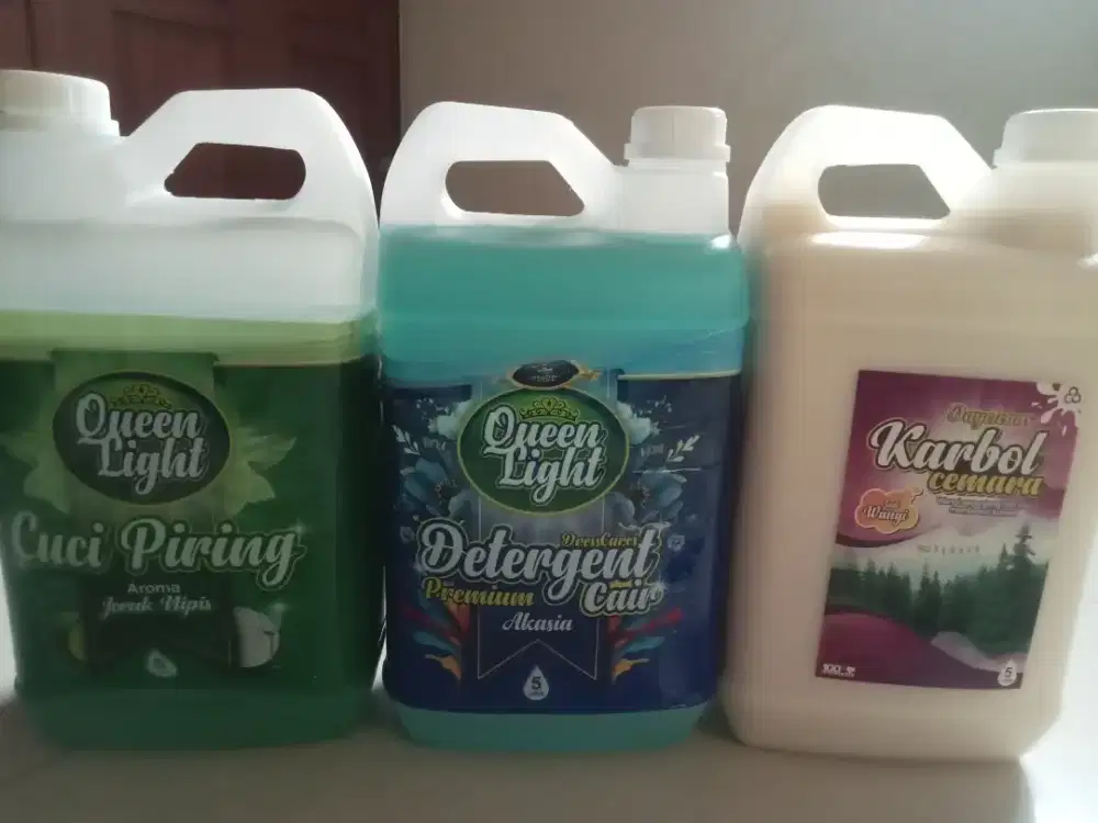 Paket sabun cuci piring, karbol, deterjen cair