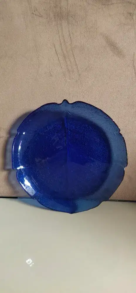 Pajangan Piring Vintage Arcoroc France Aspen Blue Glass Textured