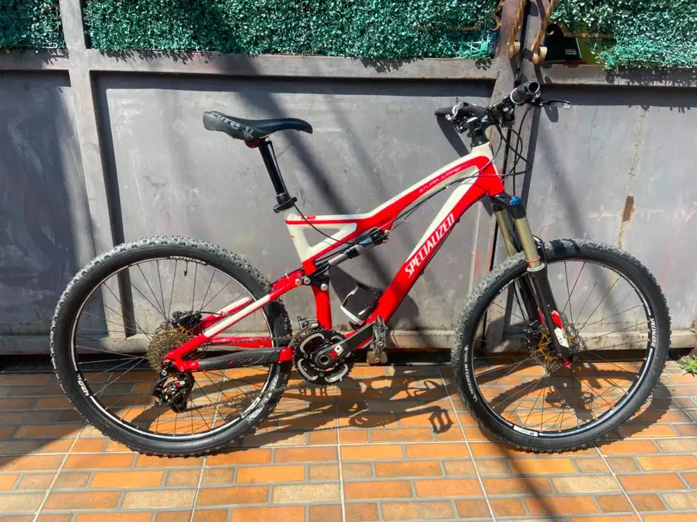 Sepeda Gunung MTB Specialized Full Suspension 26”