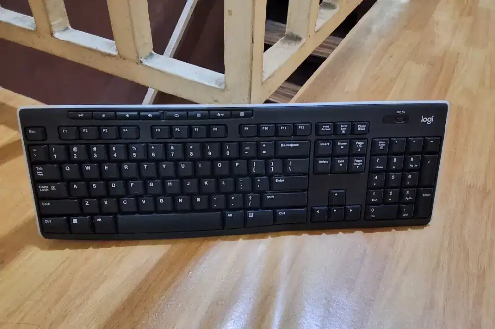 Keyboard Logitech K270