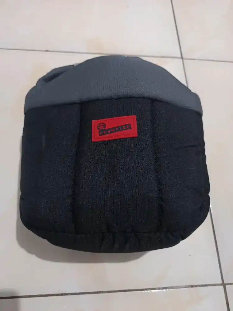 Pouch kamera crumpler