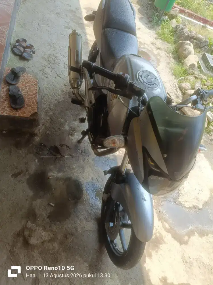 Bajaj Pulsar p200