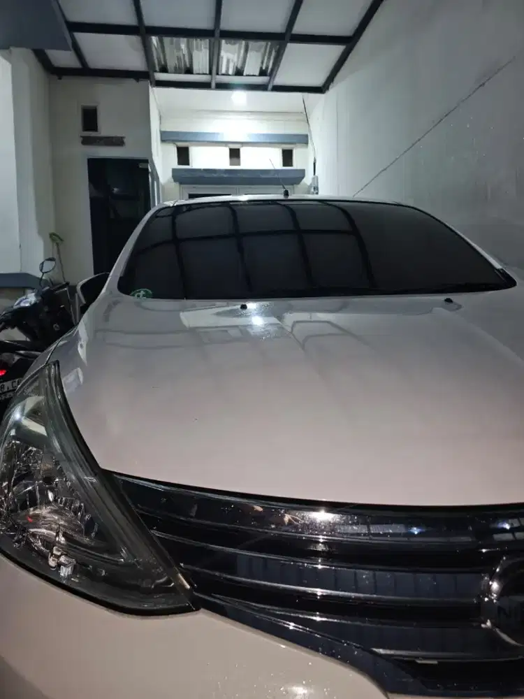 Dijual Mobil Livina HWS Manual