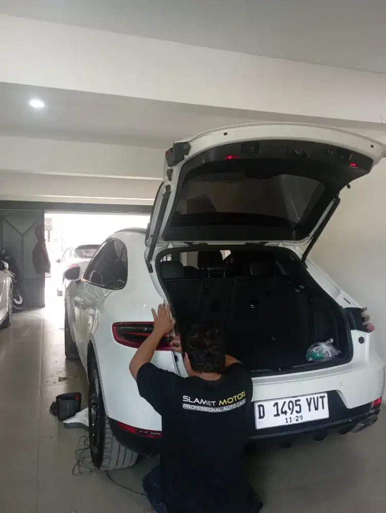 Lowongan kerja Teknisi Salon Mobil Detailer Berpenglaman dan Helper