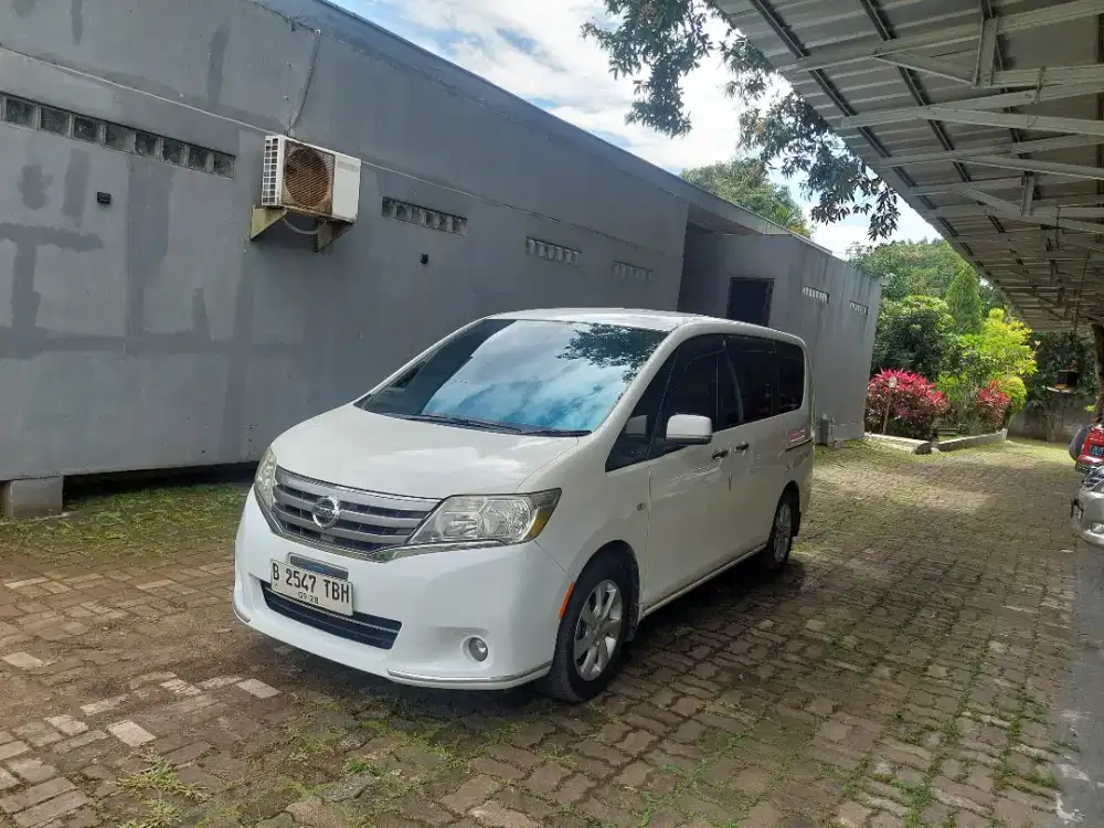Istimewa Nissan Serena X 2013