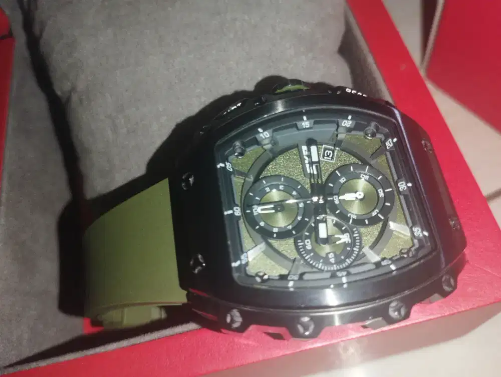 Jam tangan EXP bekas seperti baru