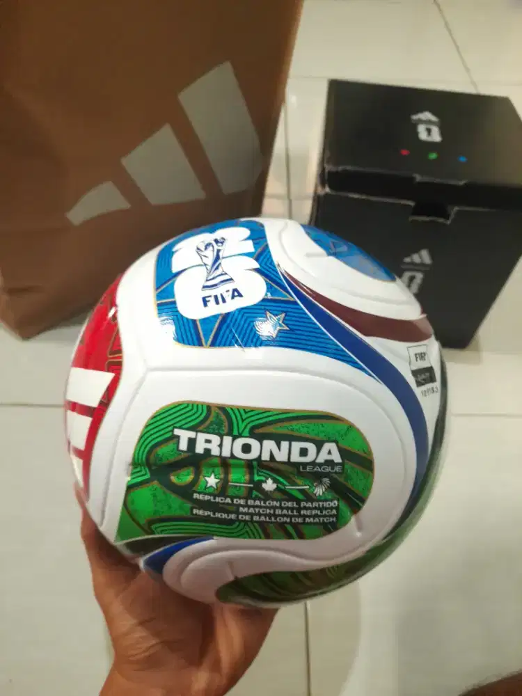 Bola Sepak ukuran 5