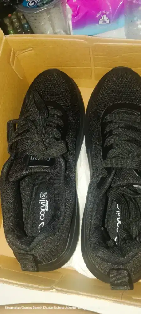 Sepatu Merk Carvil Size 37