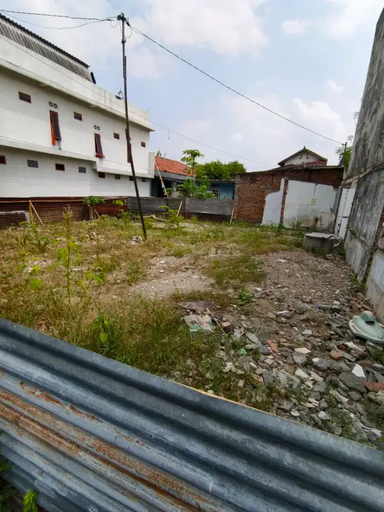 Dijual Tanah Luas 170 m2 SHM dekat Jalan Kusumanegara