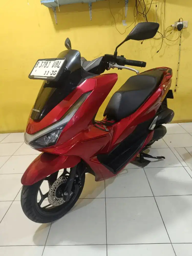 Honda pcx new 2025 merah