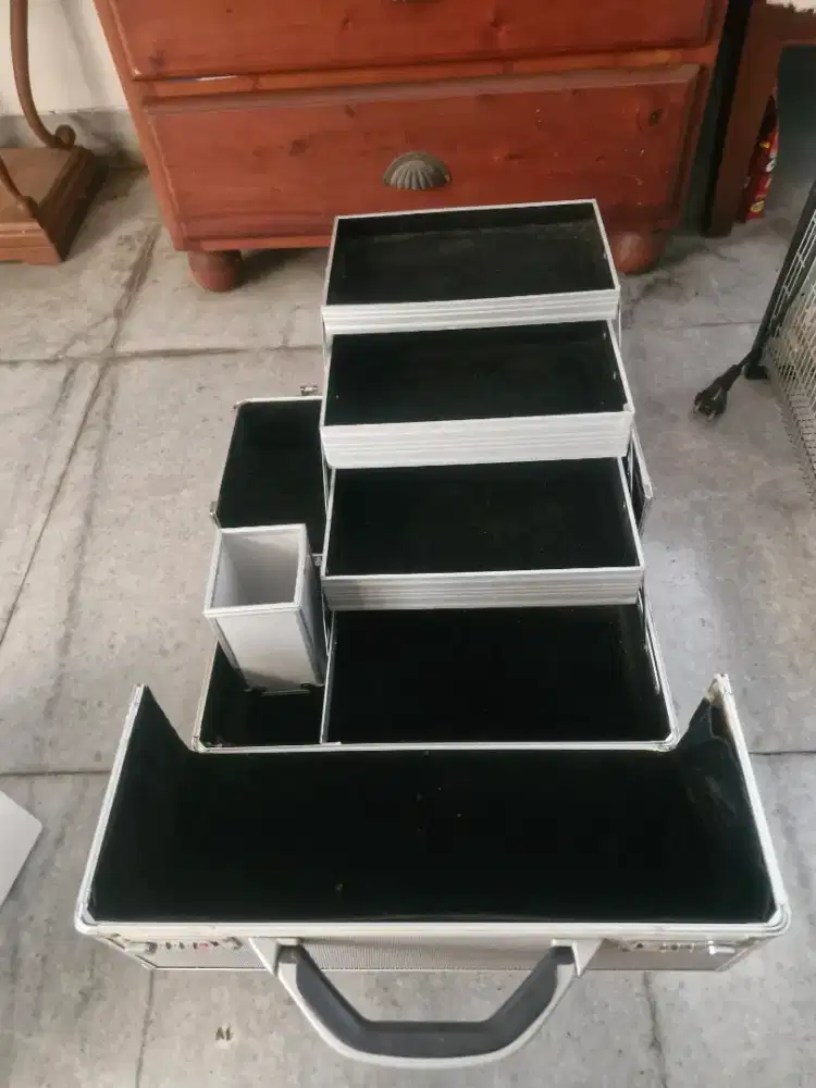 Cosmetic Case/ Bag