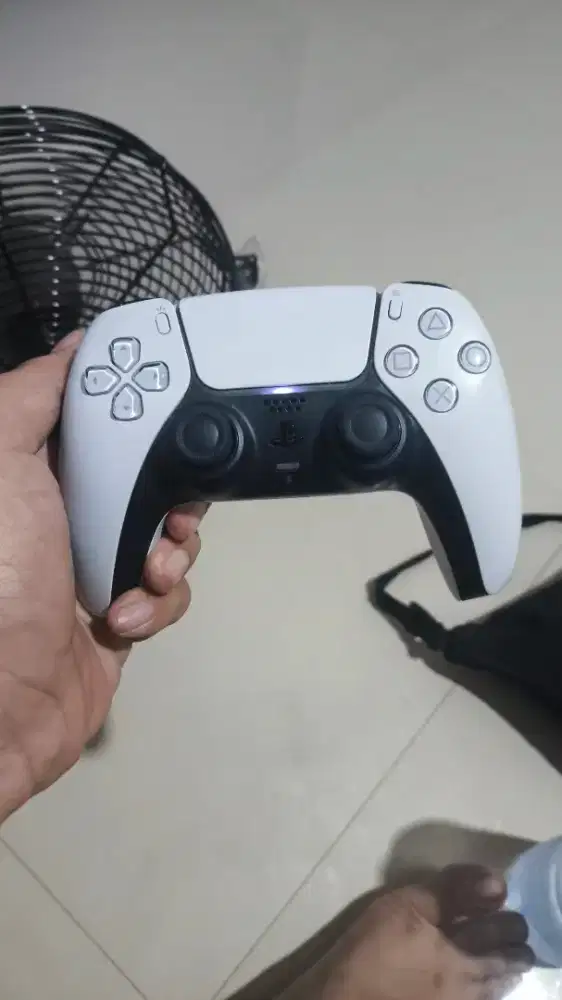 Stik dualsense ds5 ps5 ori putih
