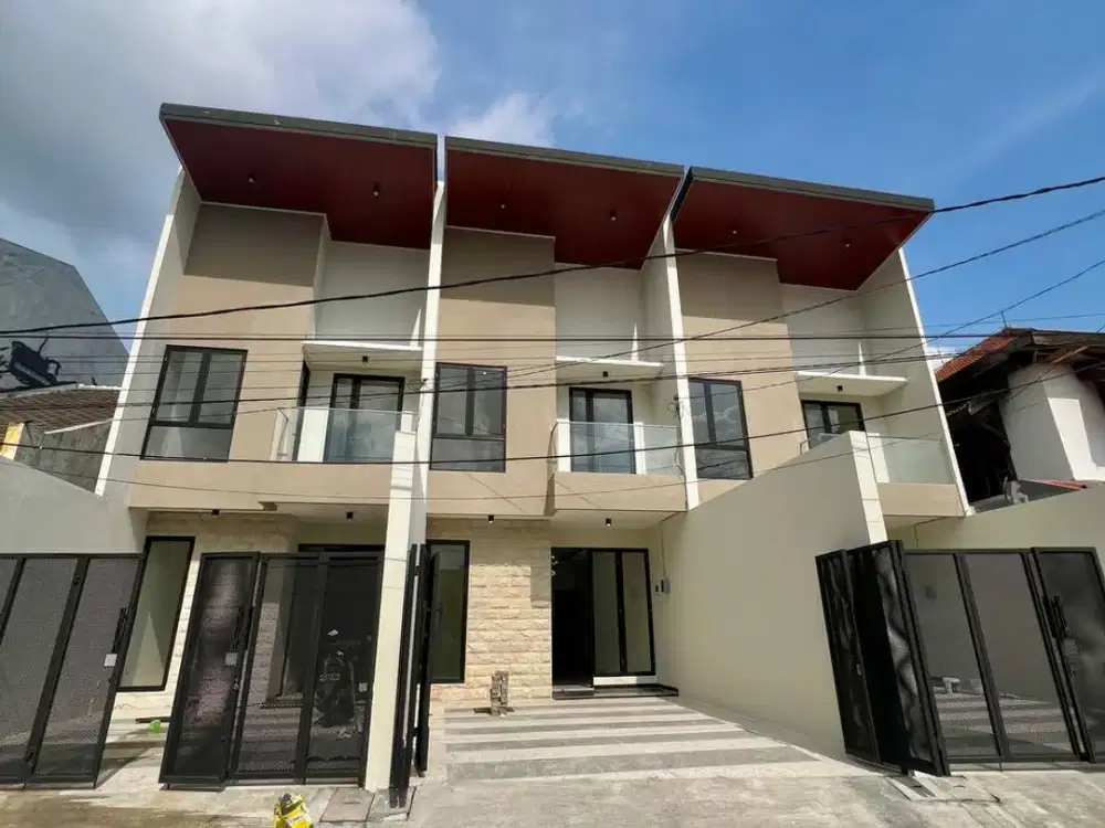 Hot Listing Rumah Baru Minimalis di Semampir Tengah