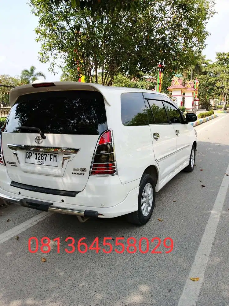 Toyota Kijang Innova 2013 Bensin