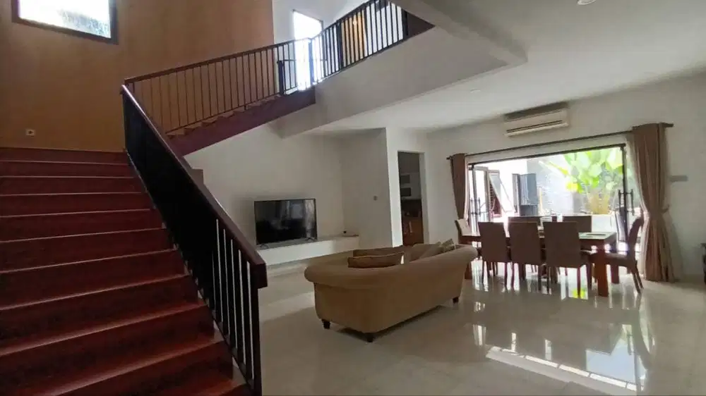 HOT SALE!!! Rumah Mewah Dijual di Bintaro Sektor 1, LT 487 m²