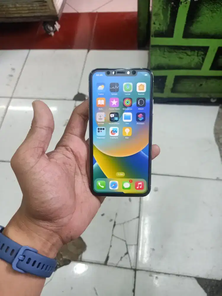 iPhone x ex iBox 64 GB hp only