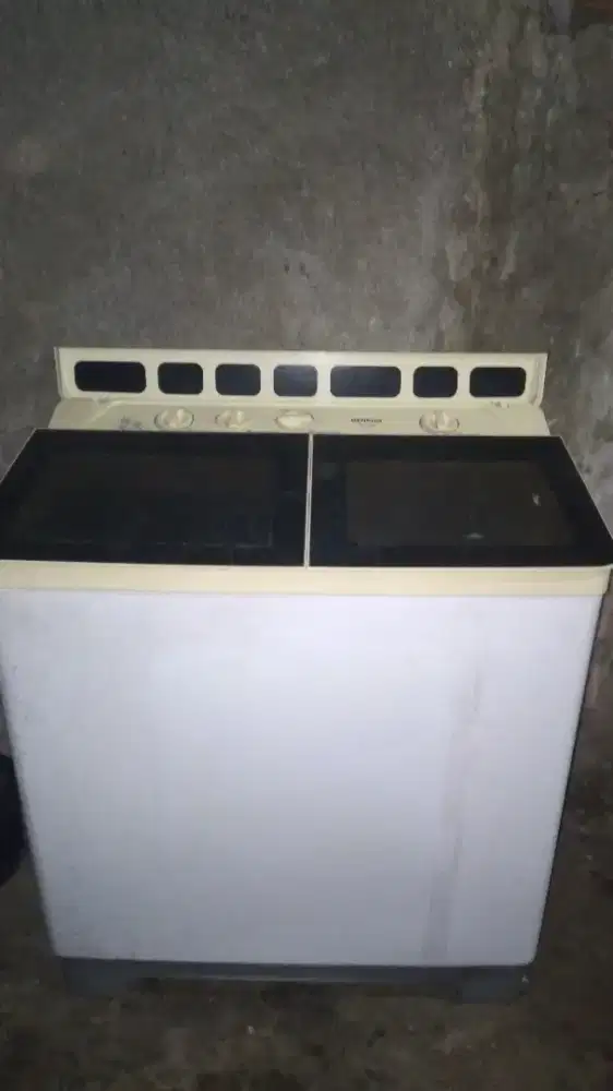 JUAL JH NIH MESIN CUCI MEREK DENPOO 11KILO MASIH BAGUS N LENGKAP.