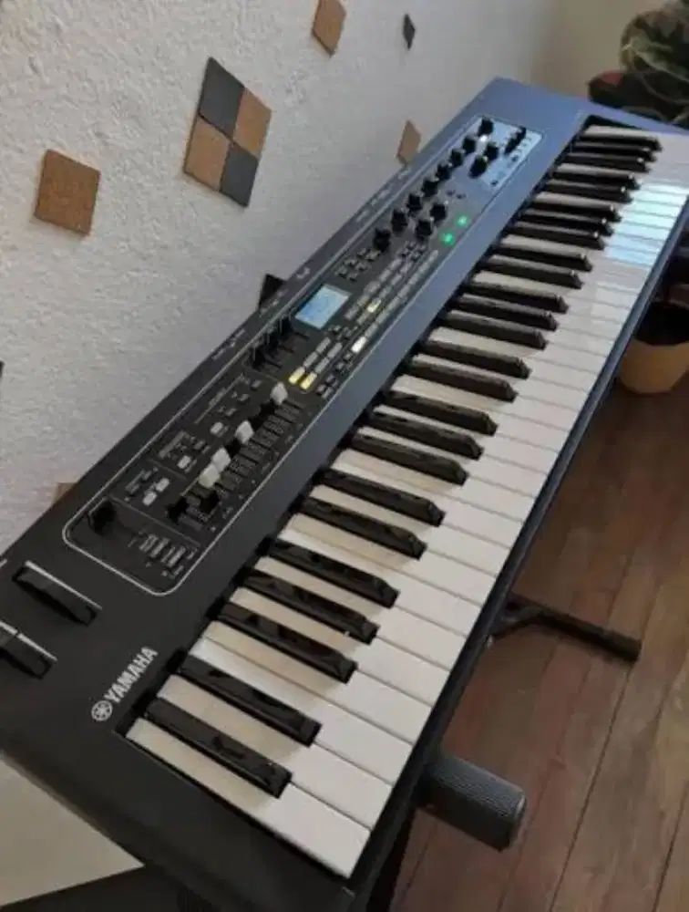 Yamaha CK61 CK-61