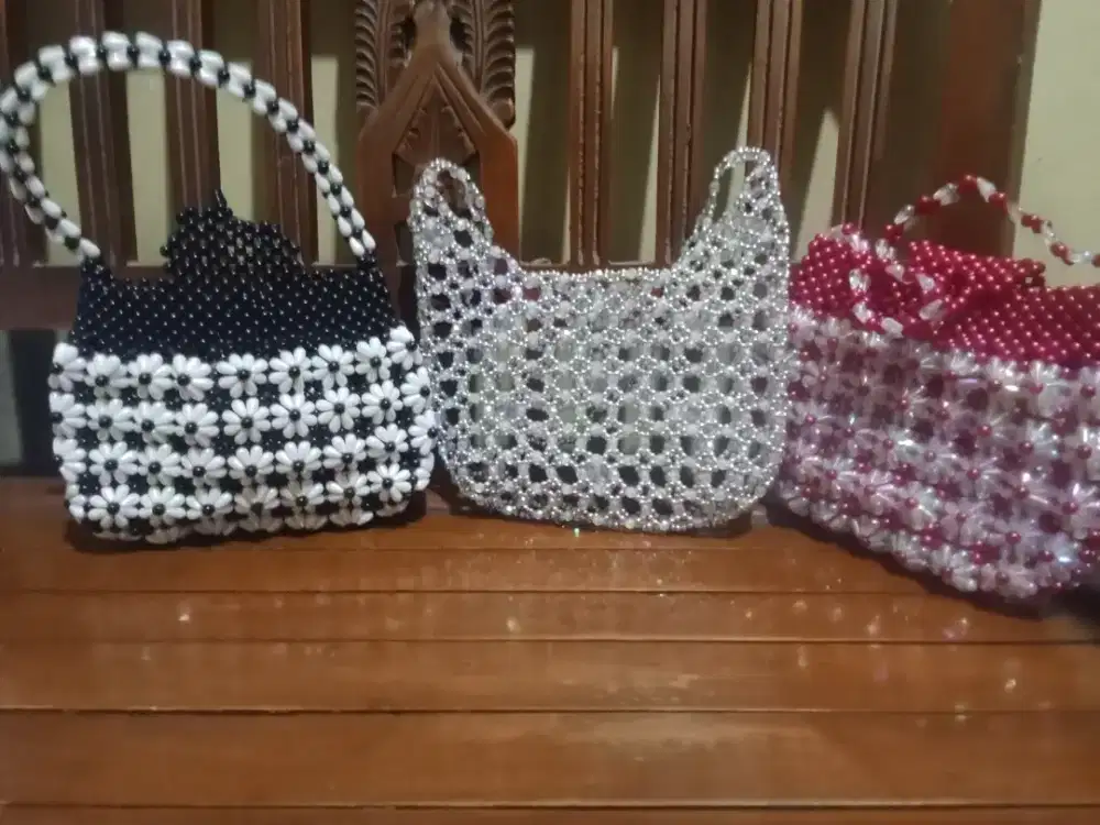 Tas manik-manik