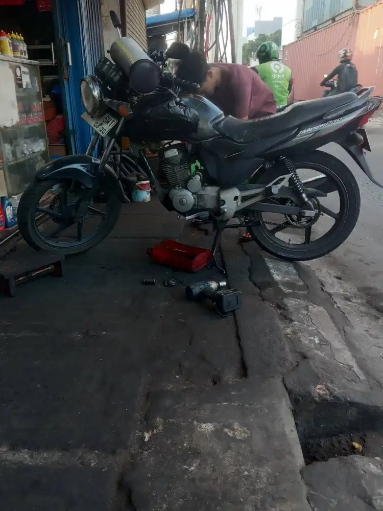 Jual Motor Mega Pro tahun 2010