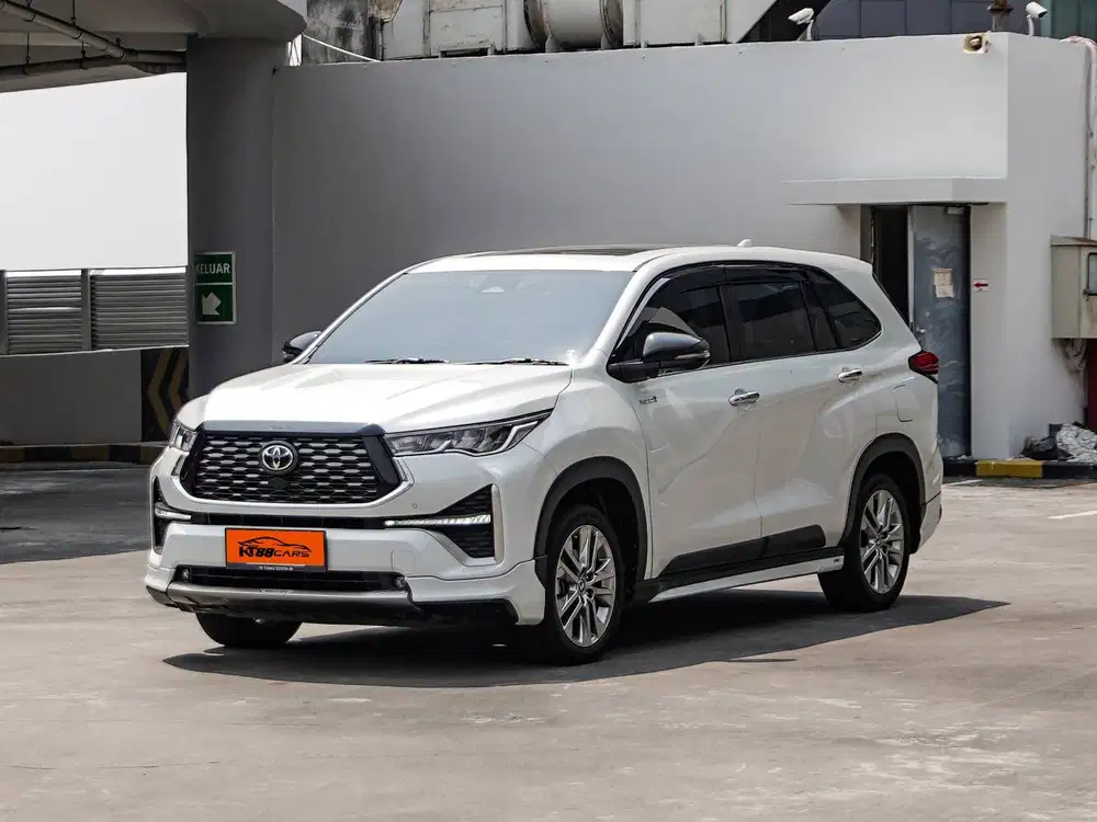 Zenix Q Hybrid Modelista Putih Th 2023