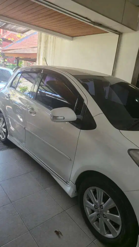 Toyota Yaris 2012 Bensin