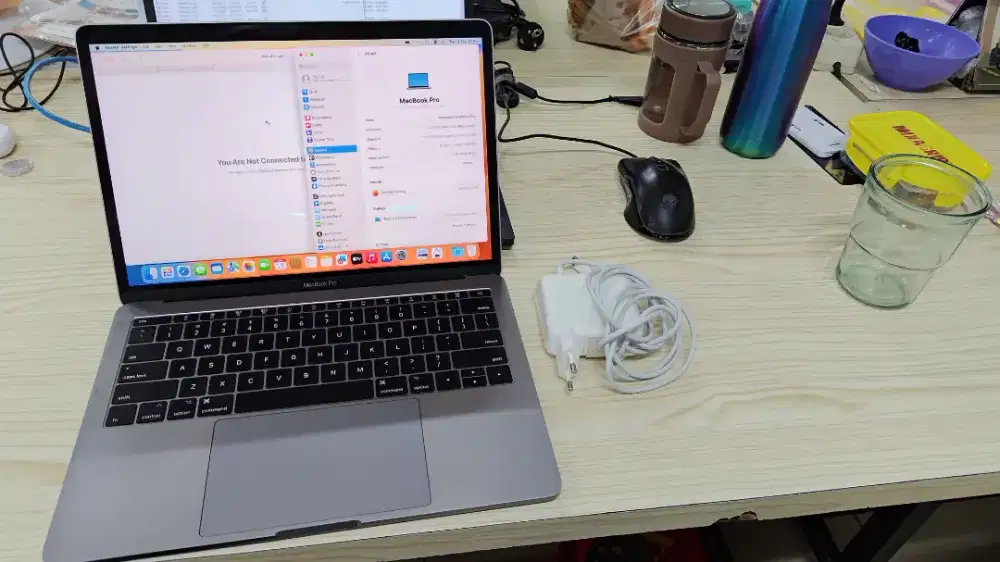 Mackbook pro 2017 core i5 Murmer sesuai photo