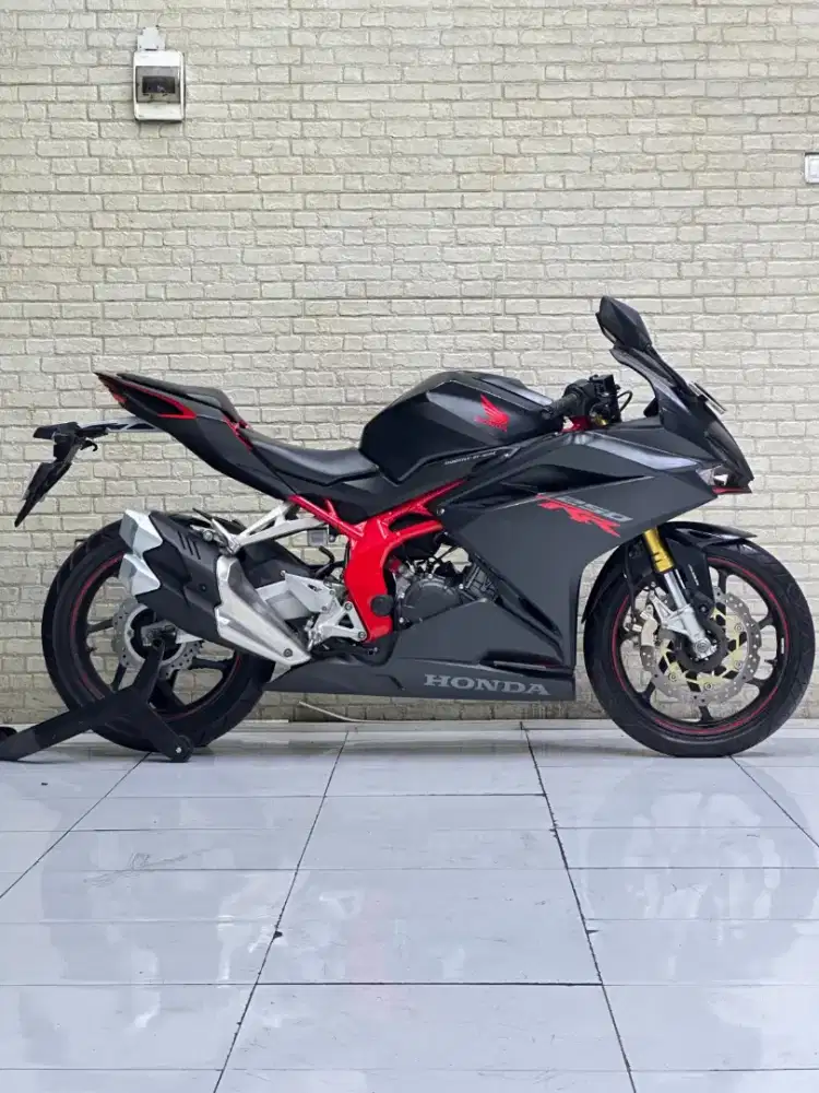 ODO 16RB‼️ Honda CBR 250RR ABS 2019 Matte Black Favorite- Dava Mustika